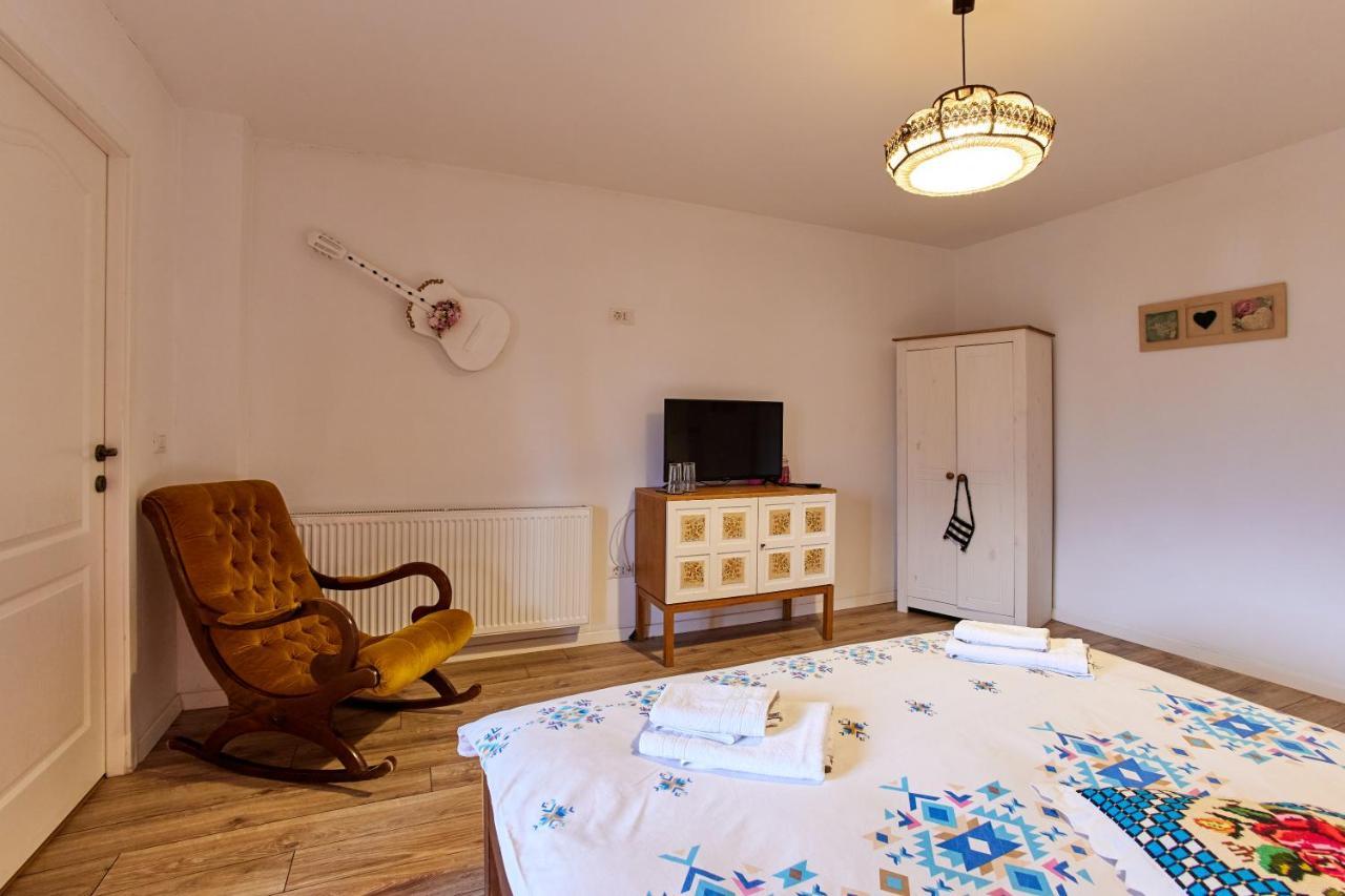 Gradina Lu' Ion "A Home Away From Home" (Adults Only) Вишеу-де-Сус Экстерьер фото
